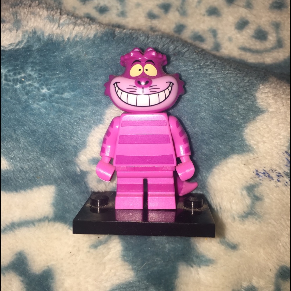Disney Cheshire Cat LEGO Figure w/ Tail & Base